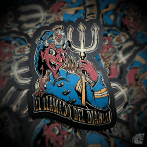 STICKER CON BARNIZ SECTORIZADO "COLA E' FLECHA"